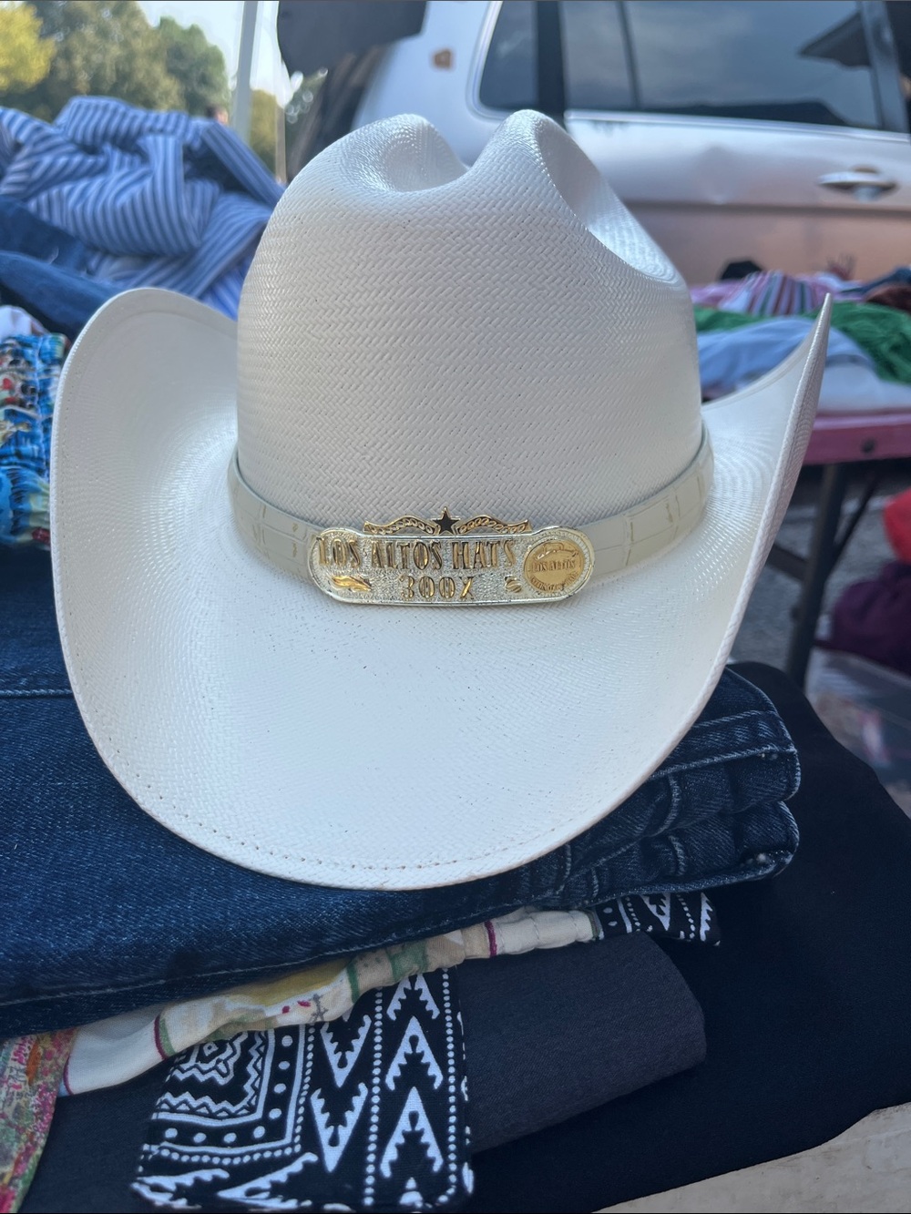 White Western Cowboy Hat with Gold Band Emblem